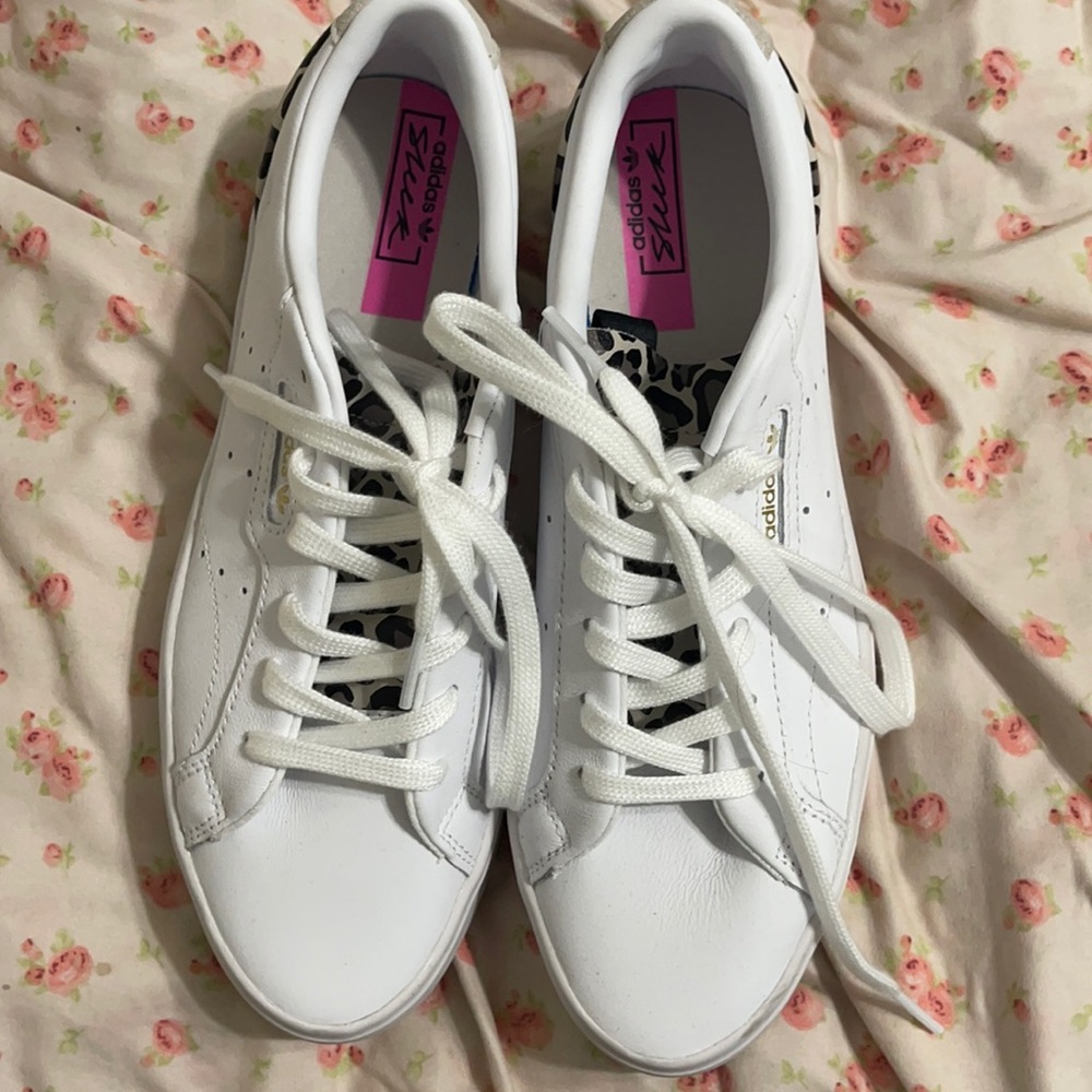 Adidas cheetah shoes never used size 71/2